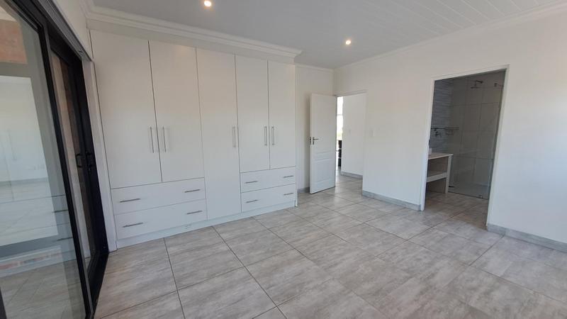 3 Bedroom Property for Sale in Stilbaai Wes Western Cape